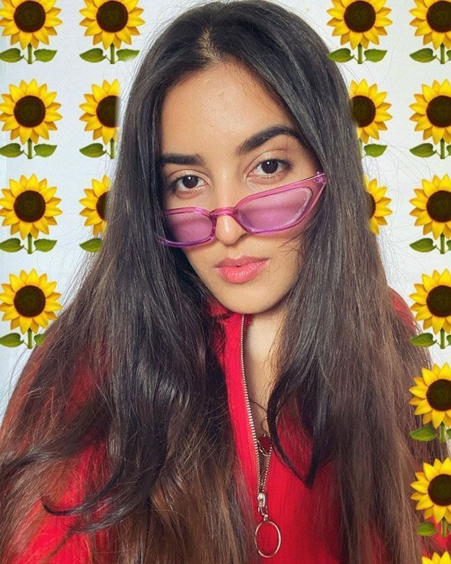 Simrat Kaur Instagram Images